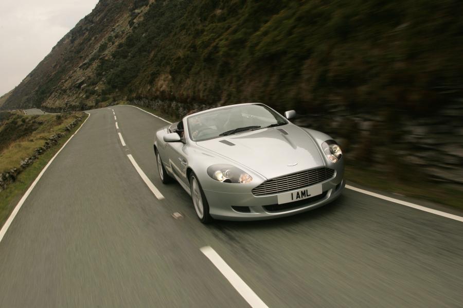  Aston Martin DB9 Volante 2004 года  (UK) (фото 27 из 38)